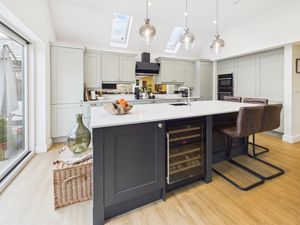 Kitchen- click for photo gallery